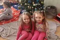 photo_5192749464299884579_y