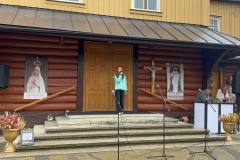 photo_5264834438754323084_y-1