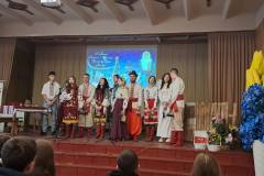 photo_5314642349856067512_y