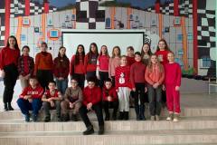 photo_5271715891190558636_y