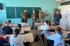 photo_5280649659393185508_y