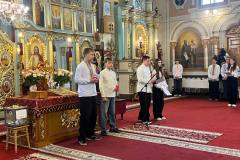 photo_5368785055481796763_y