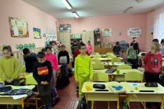 photo_5321512940316256016_y