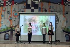 photo_5402578794465851543_y