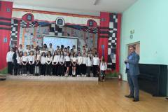 photo_5402578794465851547_y