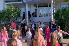 photo_5244949685066660081_y