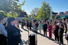 photo_5244949685066660084_y