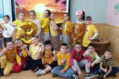 photo_5265221733135280495_y