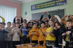 photo_5265221733135280500_y