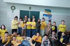 photo_5265221733135280501_y