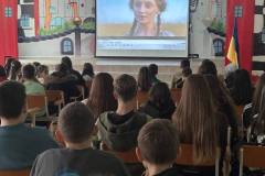 photo_5260442053013868653_y