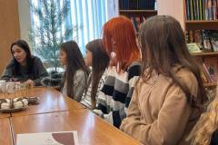 photo_5413837557311070238_y