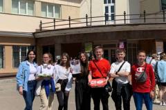 photo_5327929612866542459_y