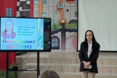 photo_5258143249078098215_y