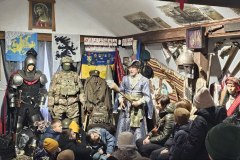 photo_5226558639403896633_y