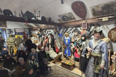 photo_5226558639403896635_y