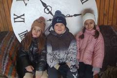 photo_5292280589744540869_y