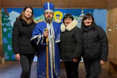 photo_5292280589744540871_y