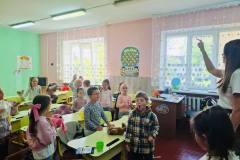 photo_5364261896569616152_y