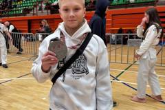 photo_5298963236734570168_y