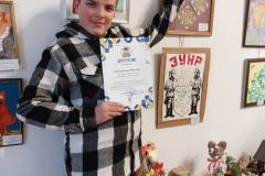 photo_5199789658727371458_y