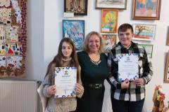 photo_5199789658727371459_y