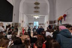 photo_5199789658727371460_y