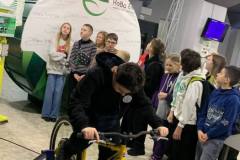 photo_5395711459587123766_y