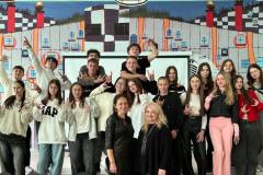 photo_5226476639884535340_y