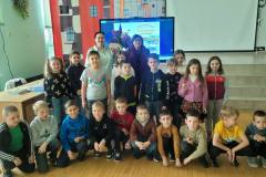 photo_5253946567809953153_y