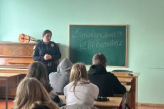 photo_5253715159270757966_y