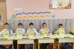 photo_5382150392407773606_y