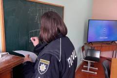 photo_5327777321916164340_y