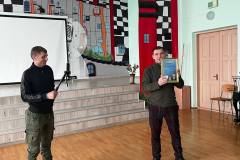 photo_5336821127177165956_y