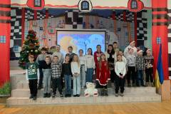 photo_5312200570753978209_y