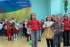 photo_5312200570753978212_y