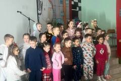 photo_5370846399261959509_y