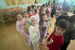 photo_5370846399261959511_y