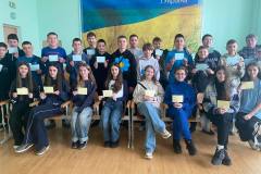 photo_5269618851933449395_y