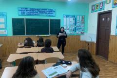 photo_5251472078236935451_y