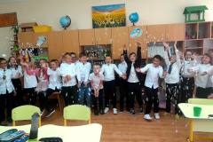 photo_5433728843644003785_y