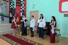 photo_5386320792767296654_y