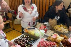 photo_5273831330087563380_y