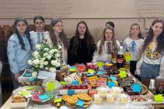 photo_5273831330087563383_y