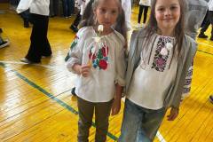 photo_5274076778878595752_y