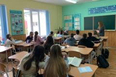 photo_5255799996522027654_y