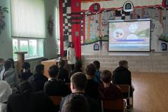 photo_5273831330087563397_y