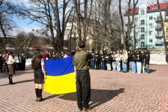 photo_5271927401153762142_y