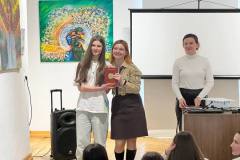 photo_5271927401153762160_y