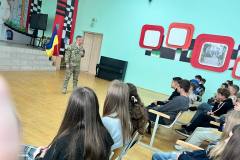 photo_5397788123519383787_y